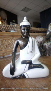 Bouddha blanc laqué