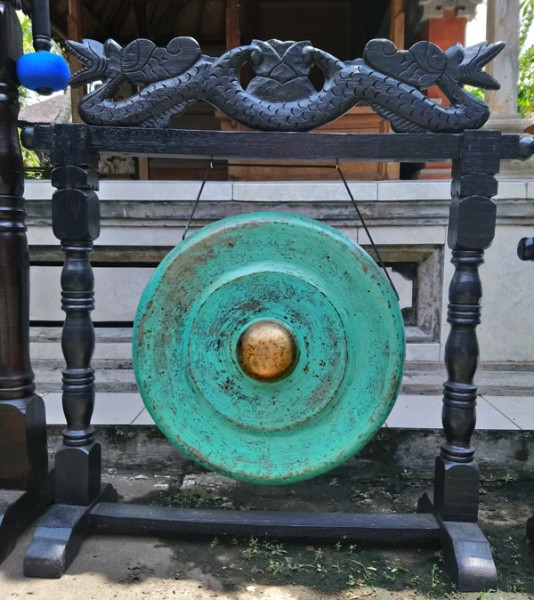 Gong vert métal 55 cm