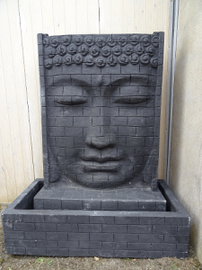 Mur d'eau visage bouddha