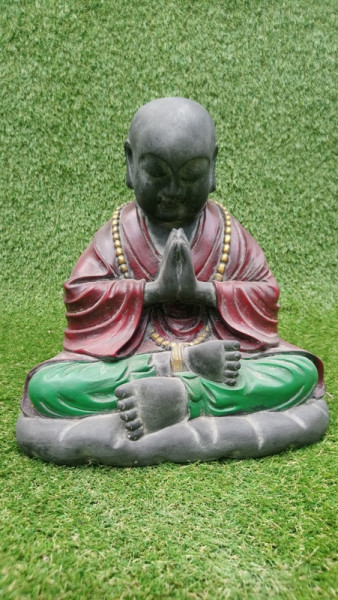 statuette moine Shaolin en prière