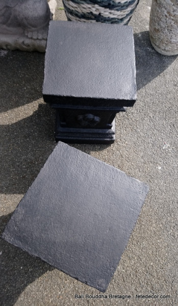 Socle ciment support statue